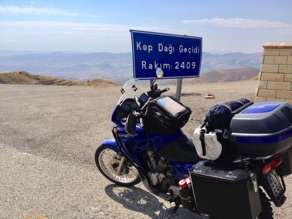 One of the highest points on the trip, on E97 on the way to Erzurum